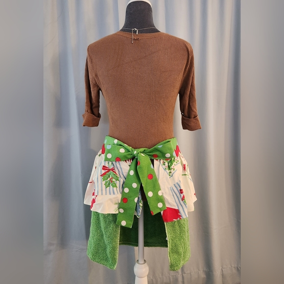 JenRosie Designs Apron, NWOT, Christmas/New Year's - Picture 2 of 8
